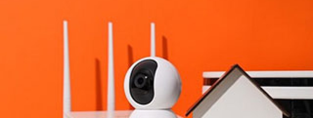 Vesta Smart Dual Light Outdoor IP Camera Vesta Smart Dual Light Outdoor IP Camera